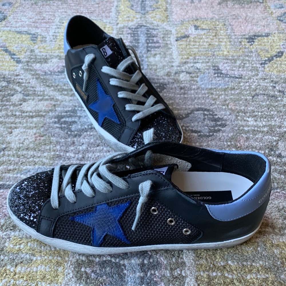LIKE NEW Golden Goose Deluxe Brand Superstar